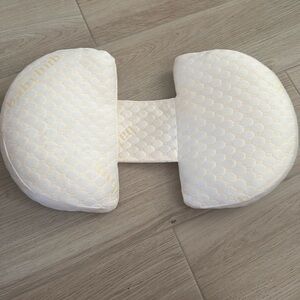 Baby Bub Maternity Pillow